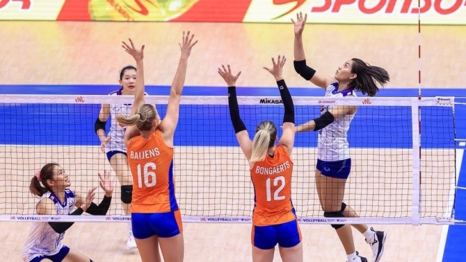 Thai Women's Volleyball Team Faces Tough Battle Against Netherlands in ...